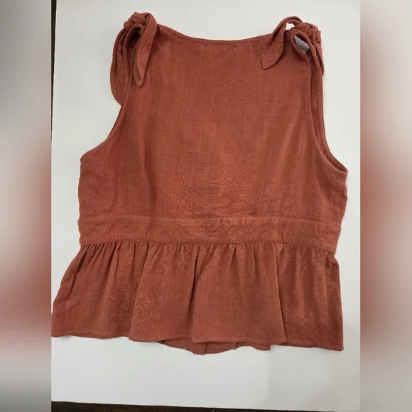 Paper Crane Shoulder Tie Linen Top - Picture 4 of 6